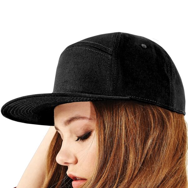 Pitcher snapback Vignette